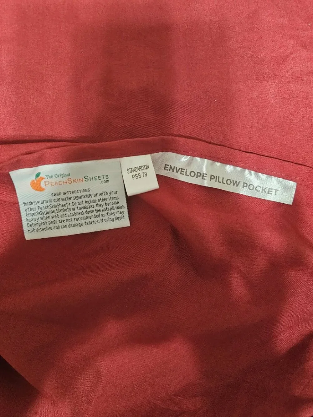 PeachSkinSheets® Queen Sheet Set – Deep Red / Maroon – Athletic Grade Performanc